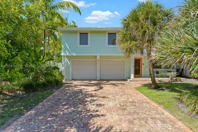 3317 NE 16th Ct 1