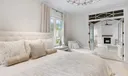 505 Idlewyld Dr Photo