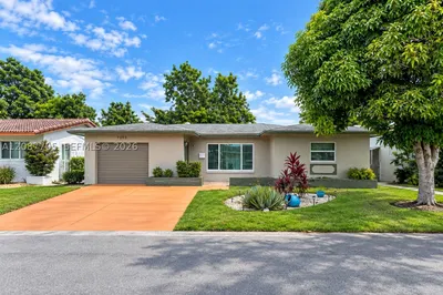 7303 NW 59th St 1