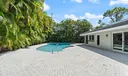 824 Foxpointe Circle Photo