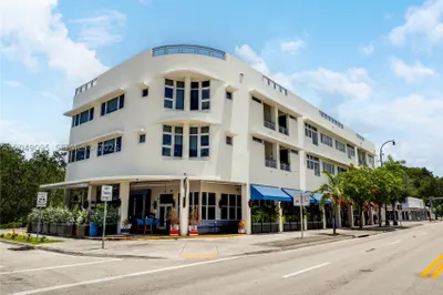 6701 Biscayne Blvd #204 1