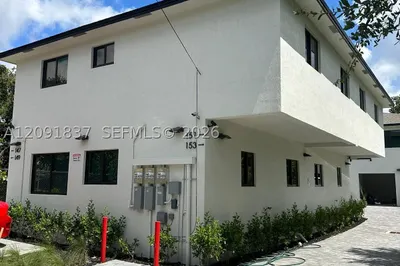 147 NW 61st St 1