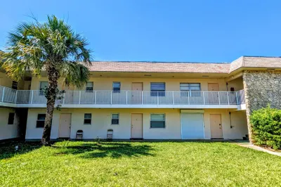 2301 SE 4th Street #11 1