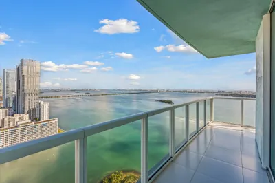 1900 N Bayshore Drive #3702 1