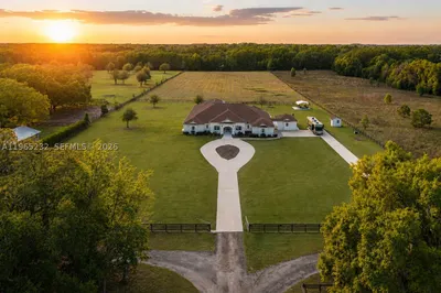 6160 W Highway 326 1