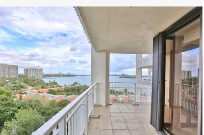 4000 Towerside Ter #1007 1