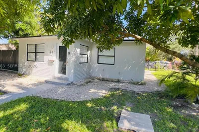 841 S 24th Ave 1