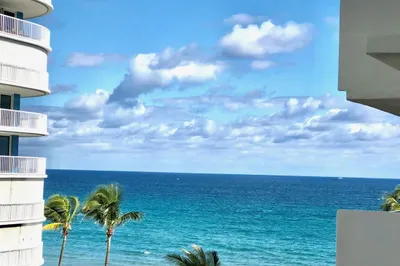 3215 S Ocean Boulevard #404 1