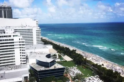4391 Collins Avenue #1905 1