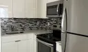 633 NE 4th Ct #1 Photo