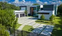 7425 Howard Dr Photo