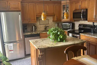 113 W Lake Arbor Drive 1