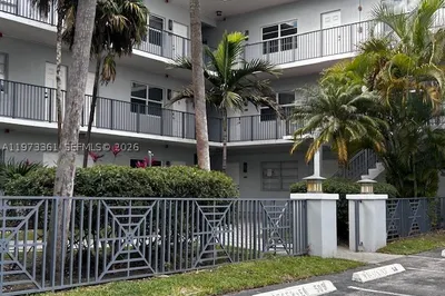 2200 S Ocean Dr #N102 1