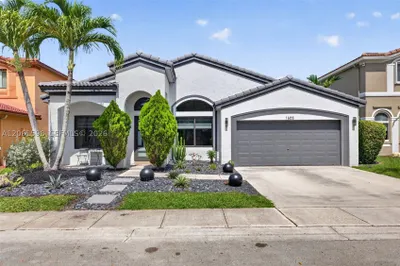 1603 E Harmony Lake Cir 1