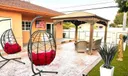 690 E 6th Pl Photo