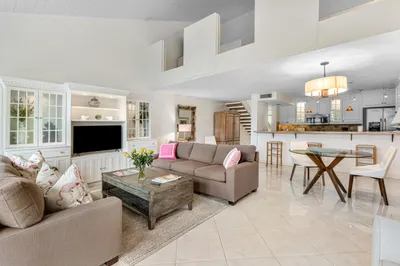 301 Old Meadow Way 1