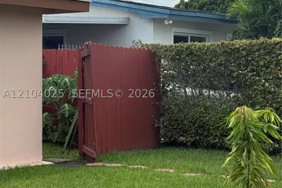 88X0 SW 18th Ter #B 1