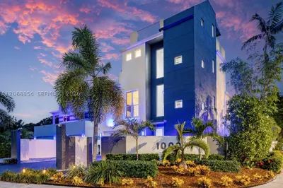1000 SW 4th Ave 1