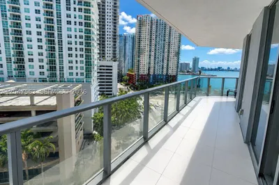 1300 Brickell Bay Dr #1110 1