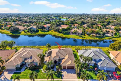 Great location! Walk to Multi-Million $ Clubhouse.