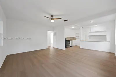 1127 NW 2nd Ave 1