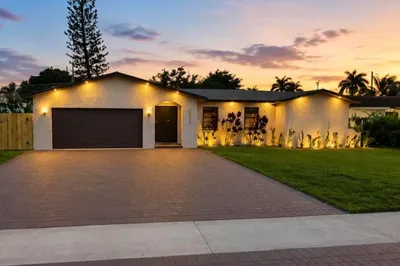 11370 NW 29th Street 1