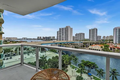 19390 COLLINS Avenue #1007 1