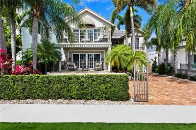 329 Poinciana Dr 1