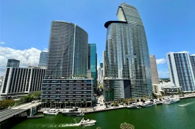 475 Brickell Avenue #1614 1