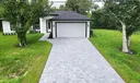 702 NW 39th Circle Photo