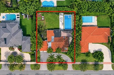 421 Luenga Ave 1