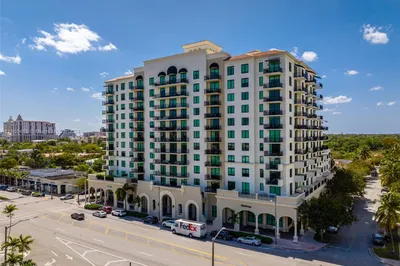 1300 Ponce De Leon Blvd #403 1