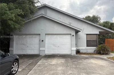 640 SW 20th Ct 1