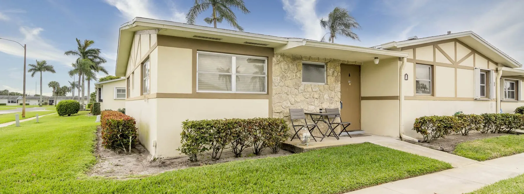 Just Listed | Cute in Cresthaven | 2847 Ashley Drive W A