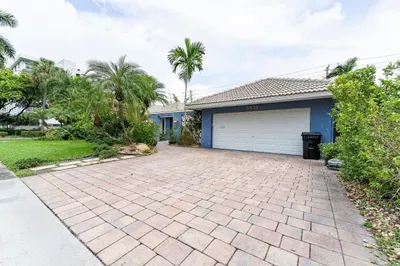 5996 NE 22nd Way 1