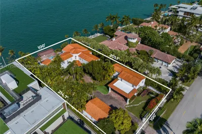 4744 N Bay Rd 1