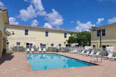 1107 NW 40th Ter #1107 1
