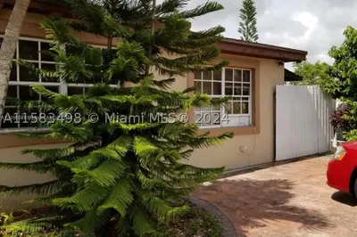 15320 SW 298th Ter 1