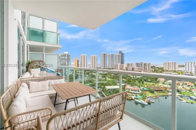 400 Sunny Isles Blvd #1917 1