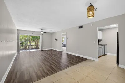 725 Hummingbird Way #109 1