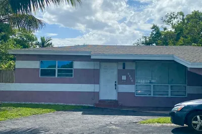 2250 Gulfstream Drive 1