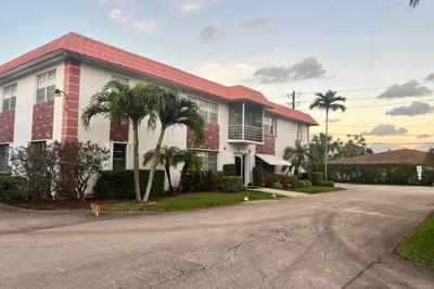 3550 NW 8th Avenue #404 1
