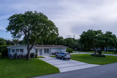 8060 SW 90th Ter 1