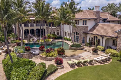 200 W Coconut Palm Road 1