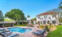 19 E Ocean Avenue Photo