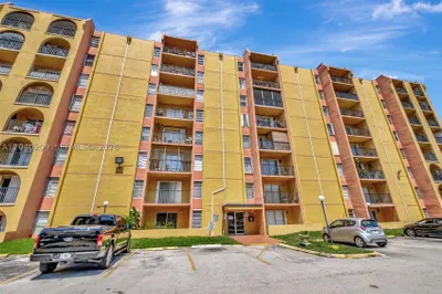 4717 NW 7th St #803-10 1