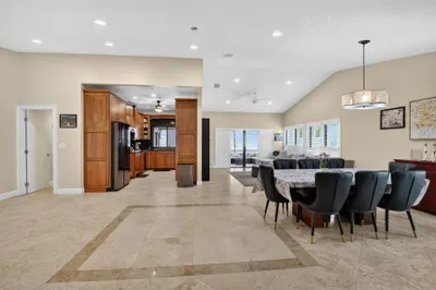 6790 Jardin Place 1