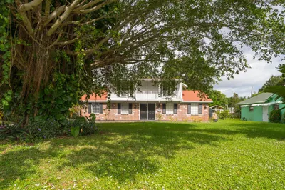 843 Northern Drive 1