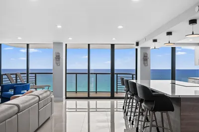 250 S OCEAN Boulevard #15D 1
