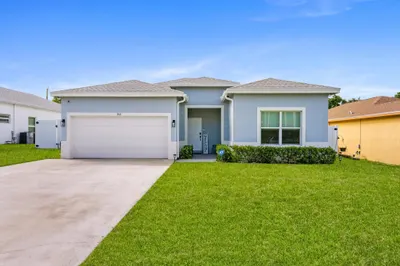 902 NW 9th Avenue 1
